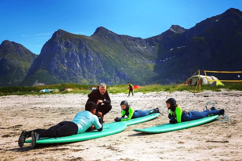 Lofoten Beach Camp Ramberg surflessen