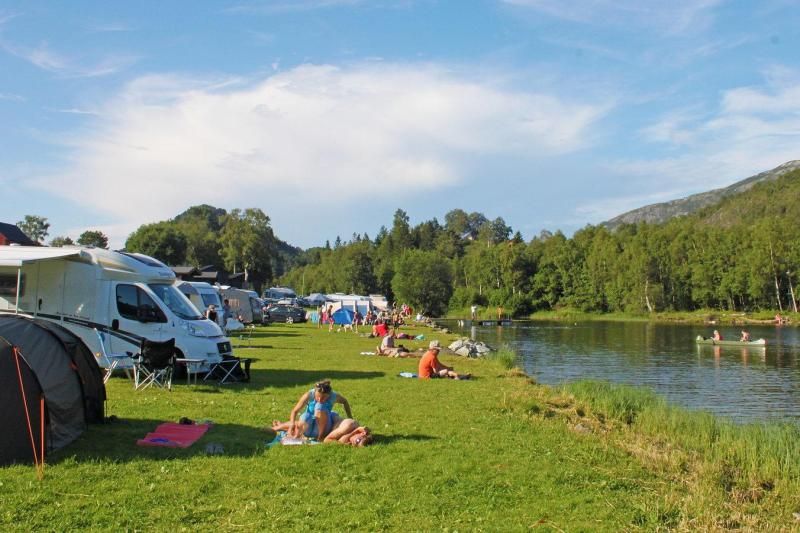 Lone Camping Bergen Kampeerplaatsen