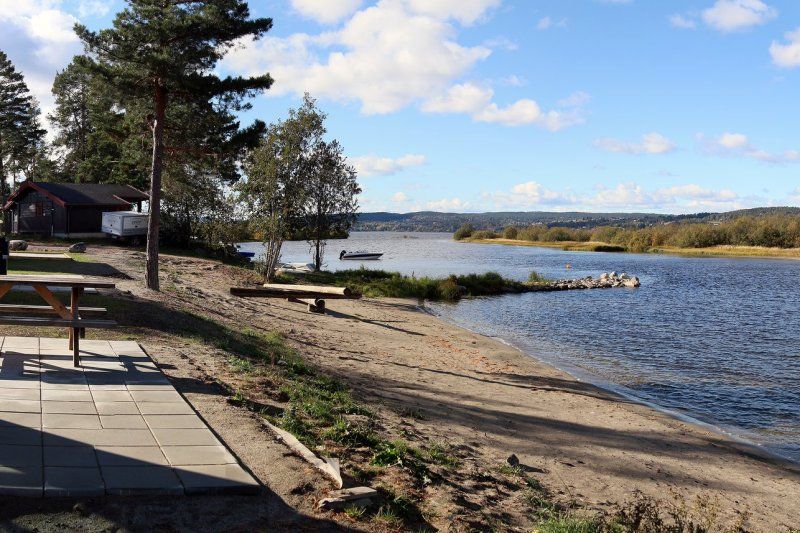 Odin Camping Royse zandstrand bij het Tyrifjord